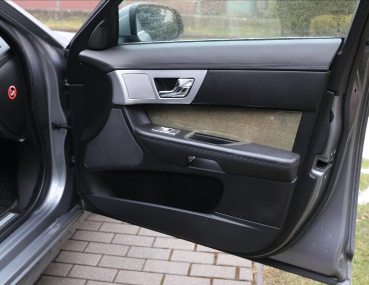 Jaguar XF Kombi 3,0 l 177 kw