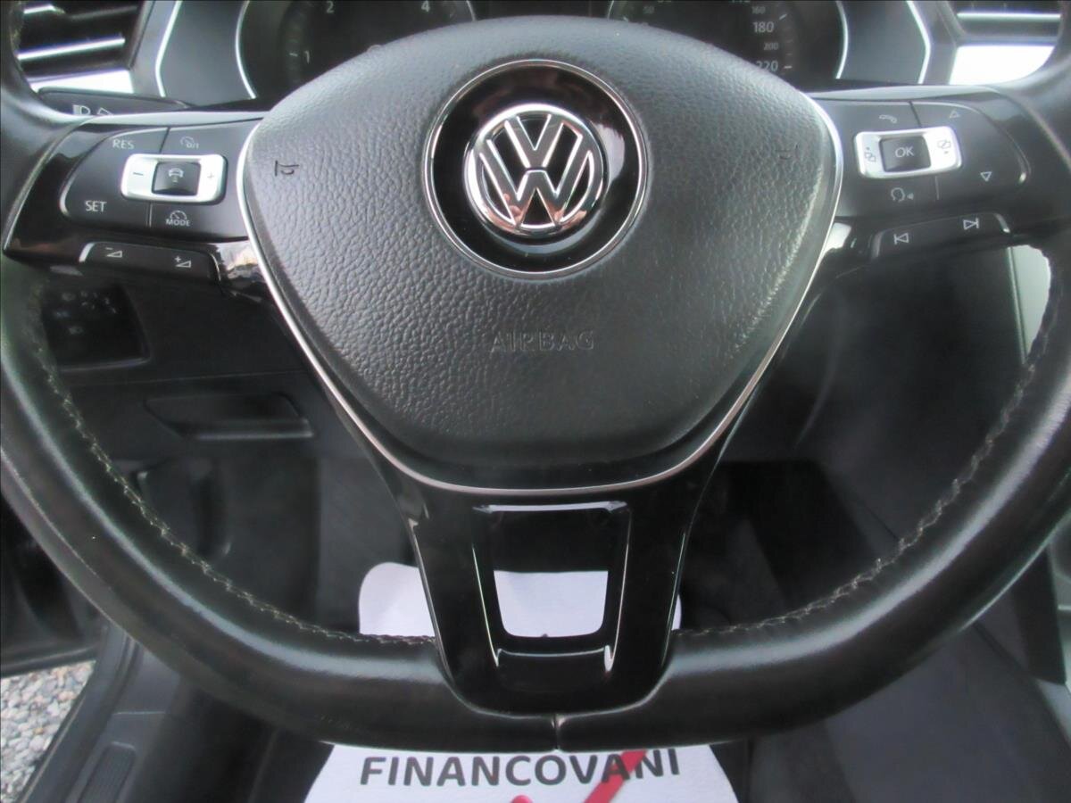 Volkswagen Passat Kombi 2,0 l 110 kw