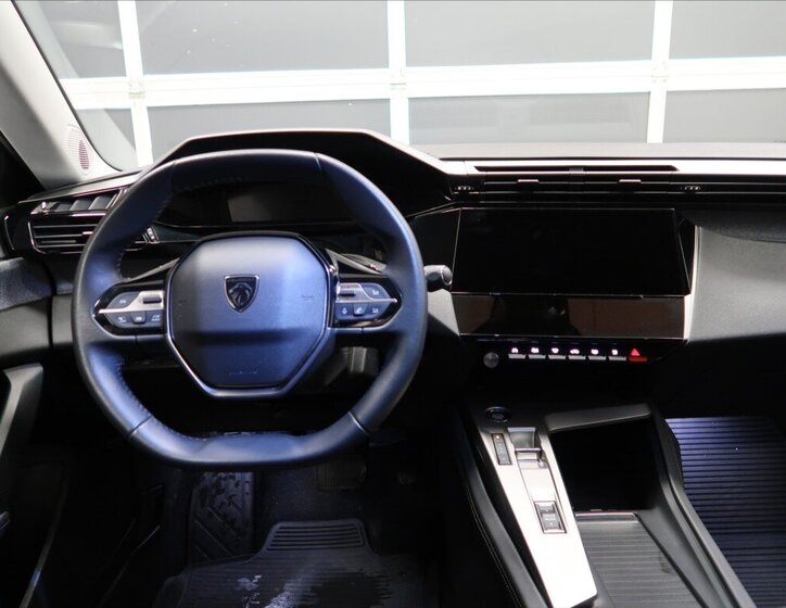 Peugeot 308 Kombi 1,2 l 96 kw