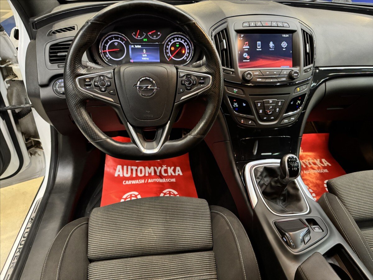 Opel Insignia Kombi 2,0 l 120 kw