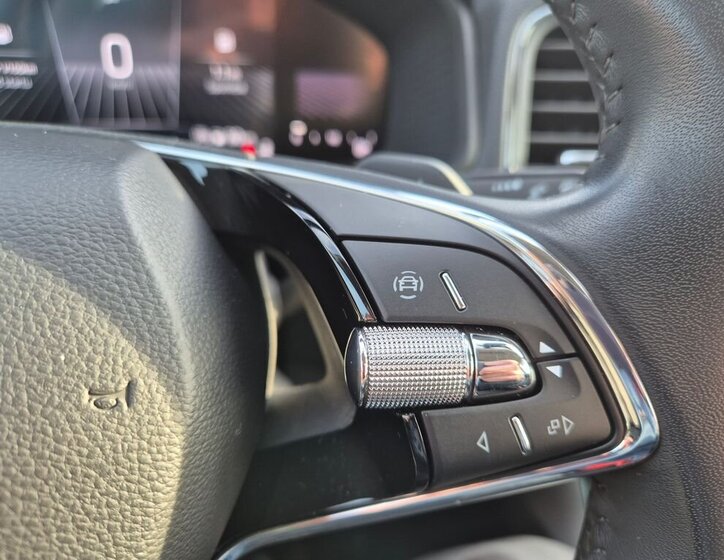 Škoda Karoq SUV 1,5 l 110 kw