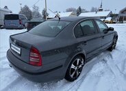 Škoda Superb Sedan 2,0 l 103 kw