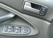 Ford Kuga SUV / Terénní 2,0 l 100 kw