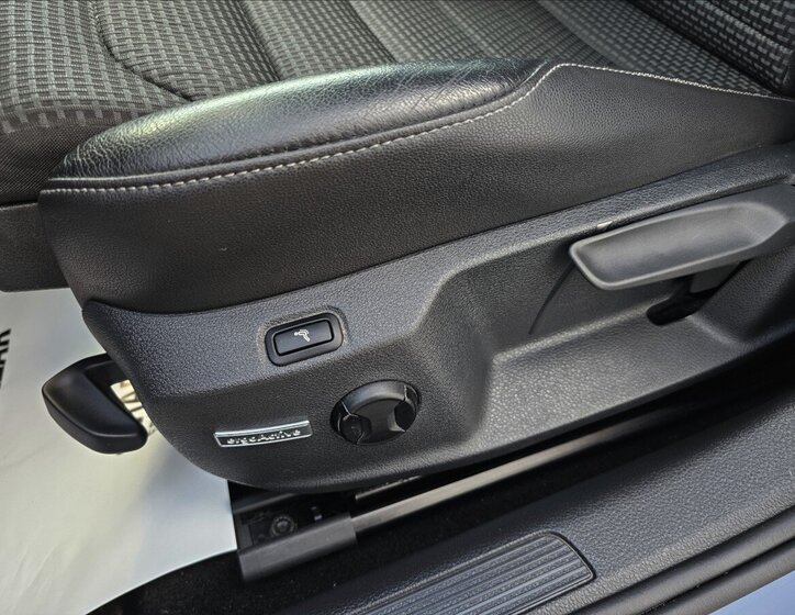 Volkswagen Golf Kombi 1,4 l 110 kw