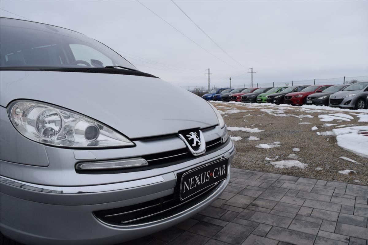 Peugeot 807 MPV 2,0 l 100 kw