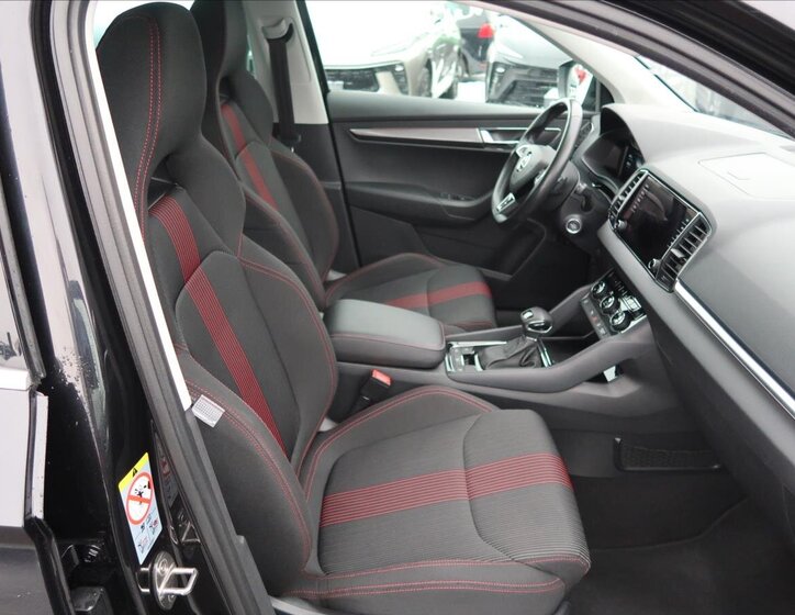 Škoda Karoq SUV 1,6 l 85 kw