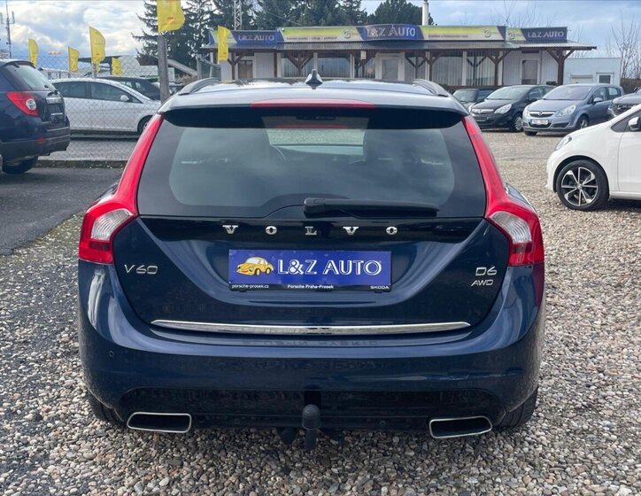 Volvo V60 Kombi 2,4 l 158 kw