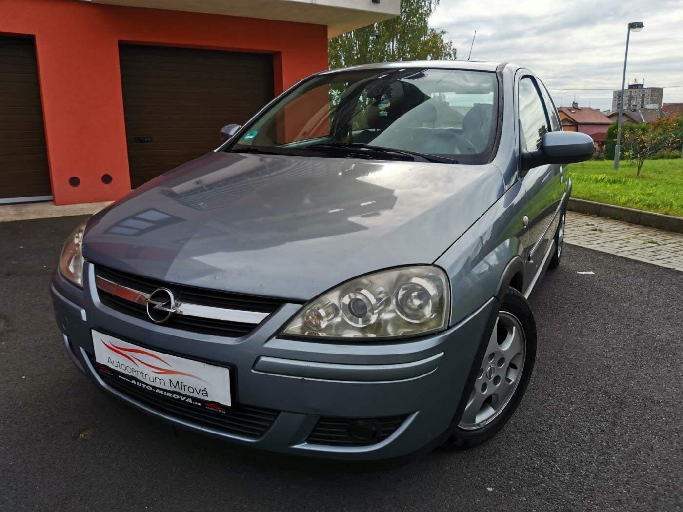 Opel Corsa Hatchback 1,7 l 74 kw