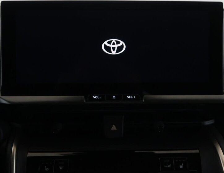 Toyota C-HR SUV / Terénní 2,0 l 112 kw