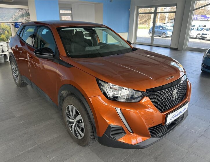 Peugeot 2008 SUV / Terénní 1,2 l 74 kw