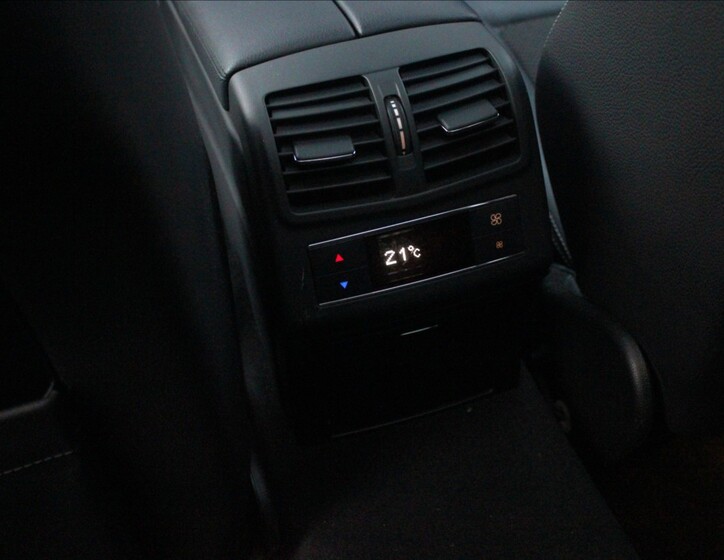 Mercedes-Benz Třídy E 18