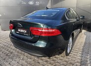 Jaguar XE 7