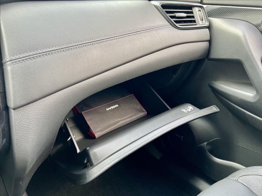 Nissan X-Trail SUV 1,7 l 110 kw