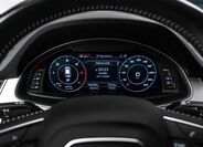 Audi Q7 24
