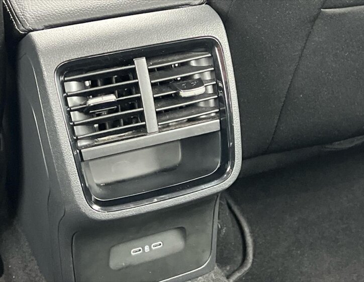 Škoda Octavia Sedan / Limuzína 1,5 l 110 kw