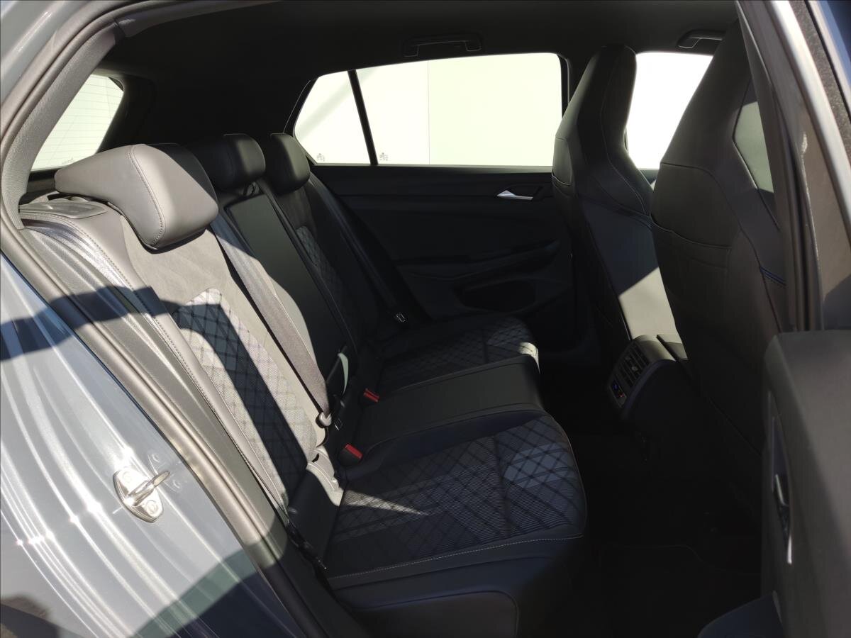 Volkswagen Golf Hatchback 1,5 l 110 kw