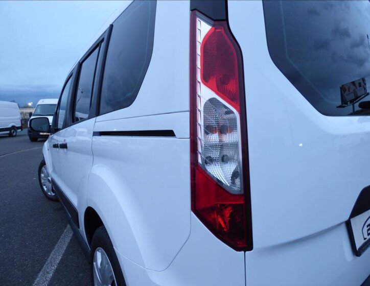 Ford Transit Connect MPV 1,5 l 74 kw