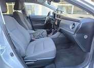 Toyota Corolla Sedan / Limuzína 1,6 l 97 kw