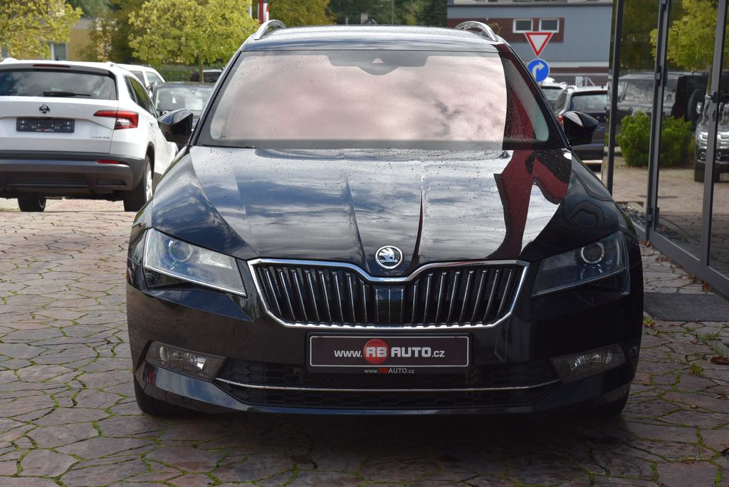 Škoda Superb