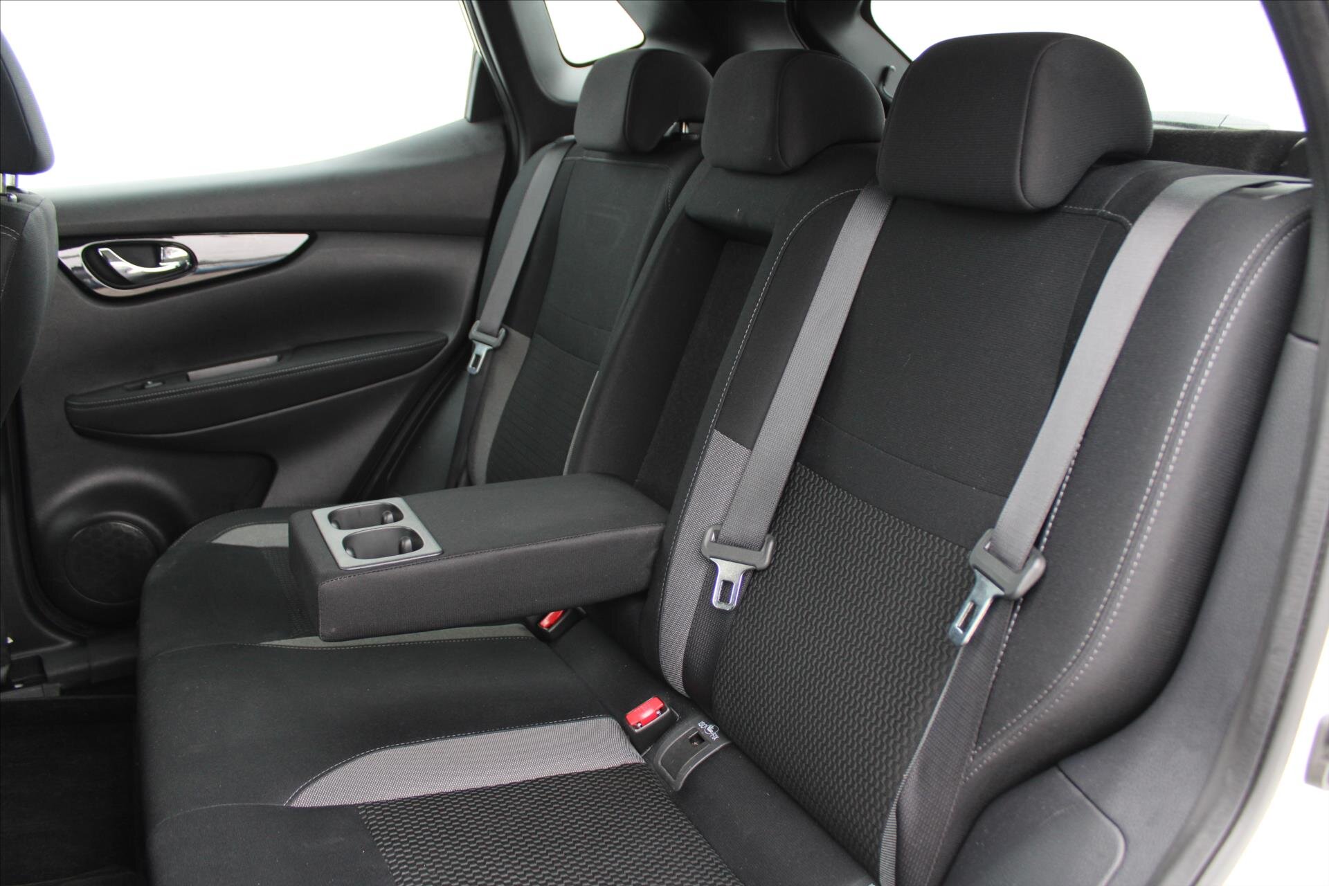 Nissan Qashqai SUV / Terénní 1,2 l 85 kw