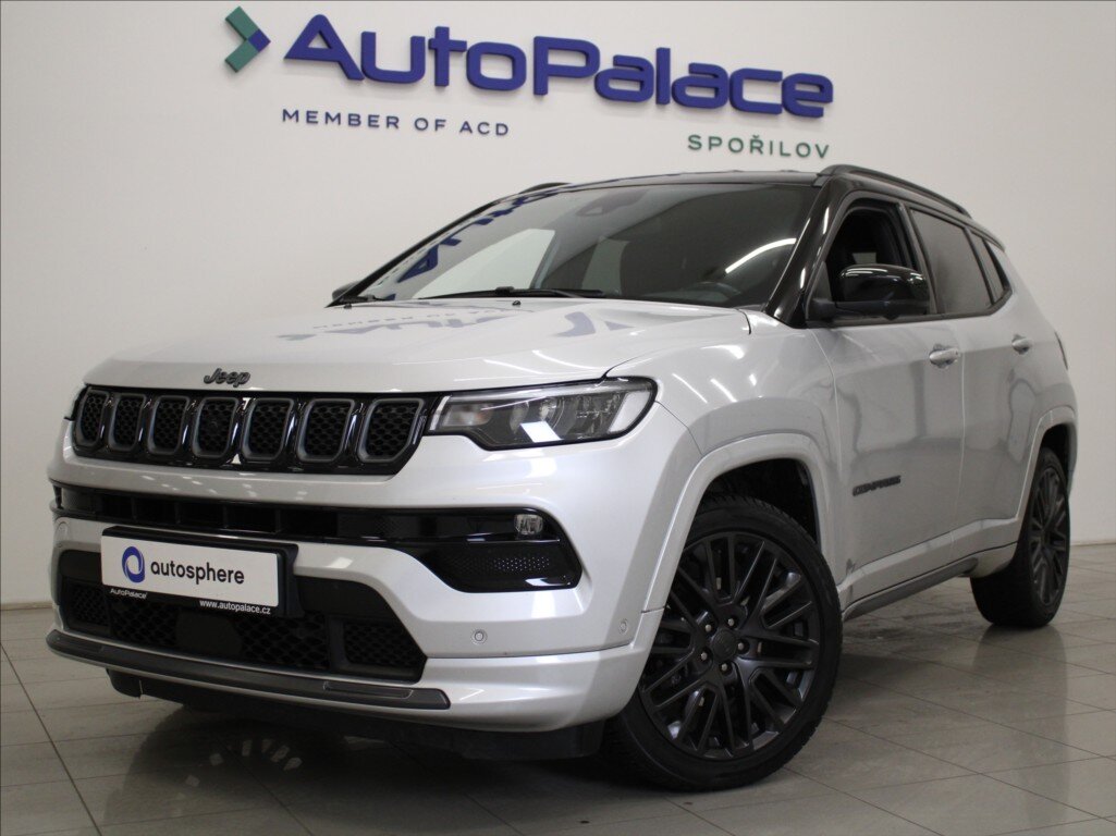 Jeep Compass SUV / Terénní 1,3 l 110 kw