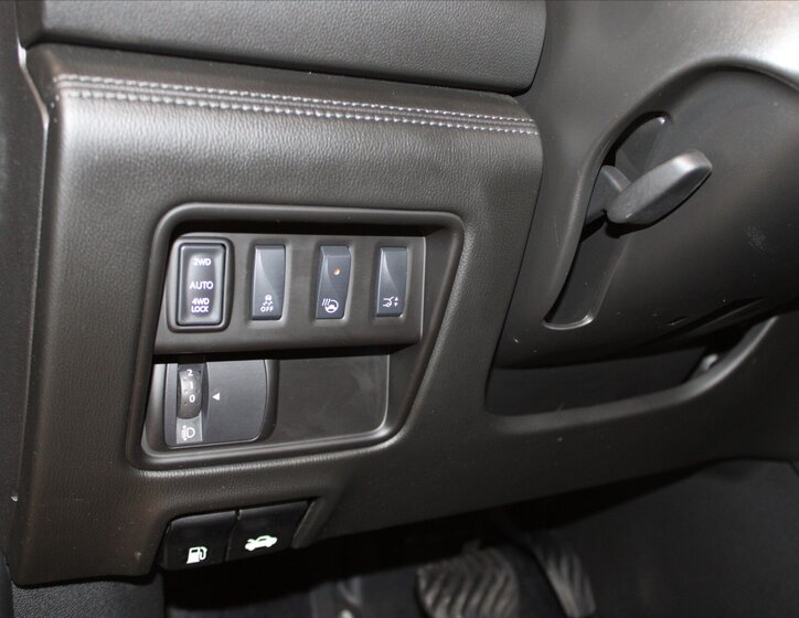 Renault Koleos SUV / Terénní 2,0 l 140 kw