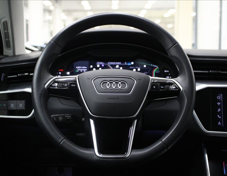 Audi A6 Allroad Kombi 3,0 l 180 kw