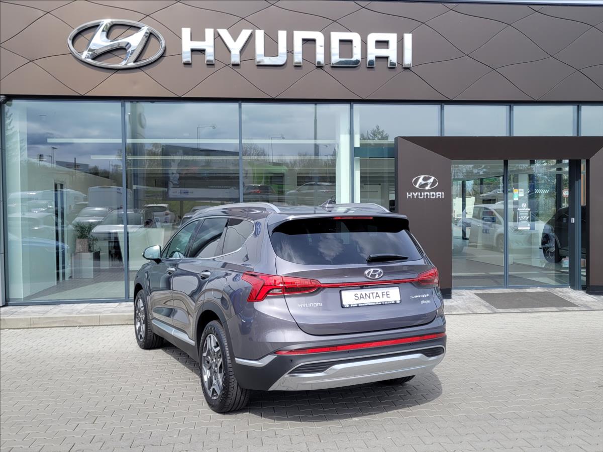 Hyundai Santa Fe SUV 1,6 l 195 kw