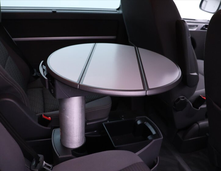 Volkswagen Multivan Kombi 2,0 l 103 kw