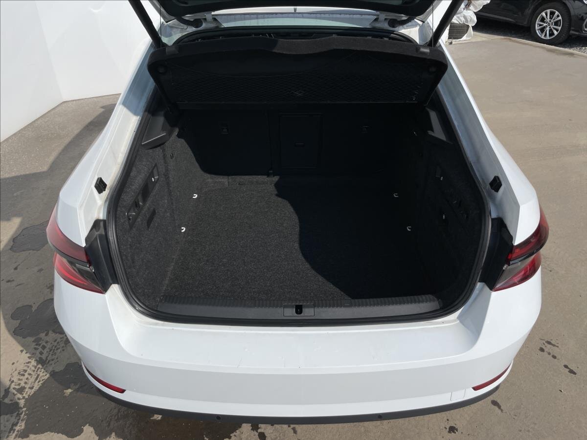 Škoda Superb Liftback 2,0 l 147 kw