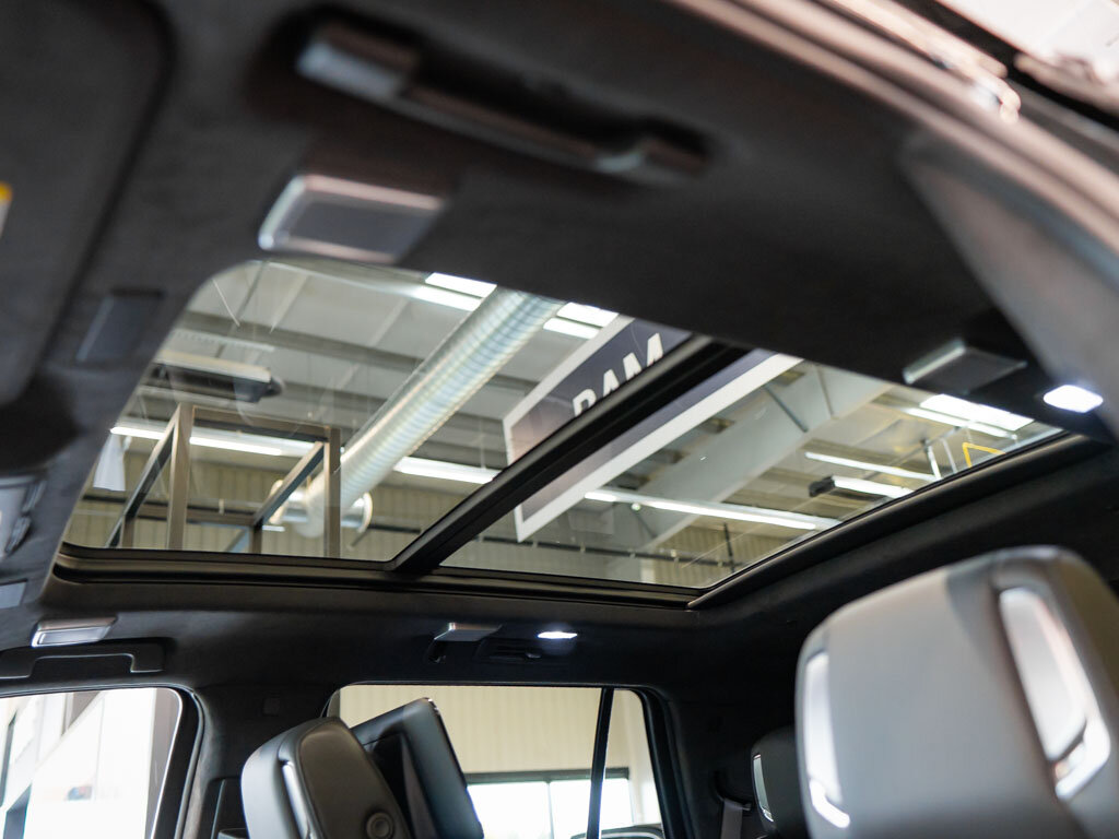 Cadillac Escalade SUV / Terénní 6,2 l 508 kw