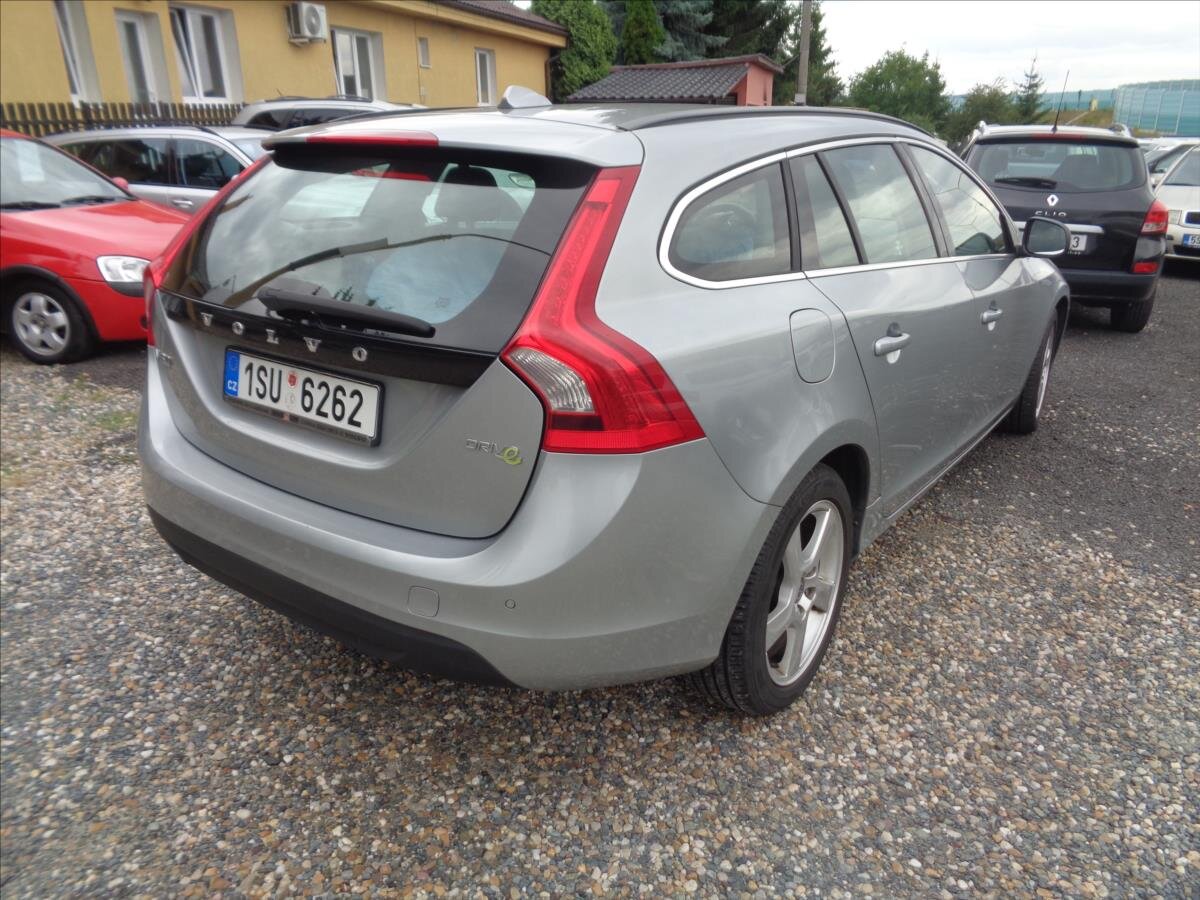 Volvo V60 Kombi 1,6 l 84 kw