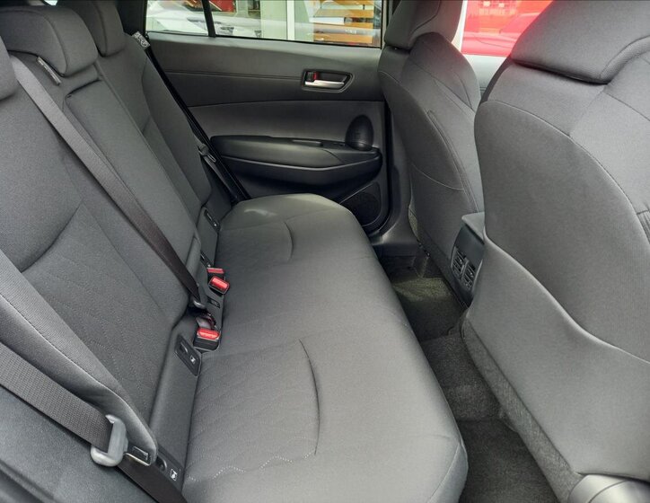 Toyota Corolla Cross SUV 1,8 l 103 kw