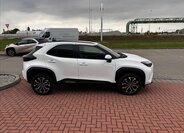 Toyota Yaris Cross 4