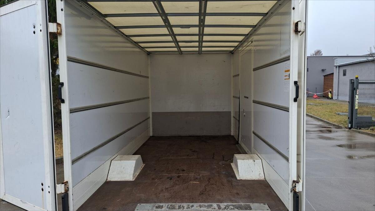 Volkswagen Transporter Skříň 2,0 l 110 kw