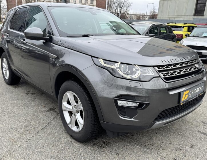 Land Rover Discovery Sport SUV 2,0 l 110 kw
