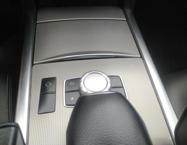 Mercedes-Benz Třídy E 23