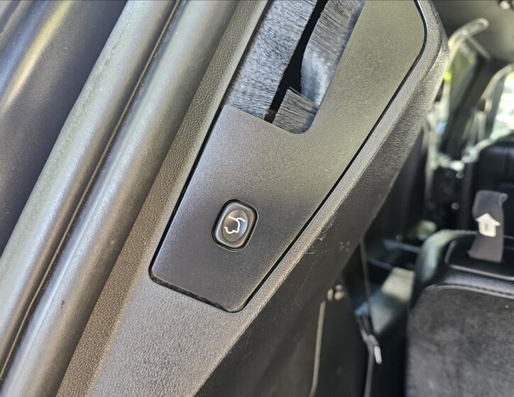 Lancia Voyager MPV 2,8 l 130 kw