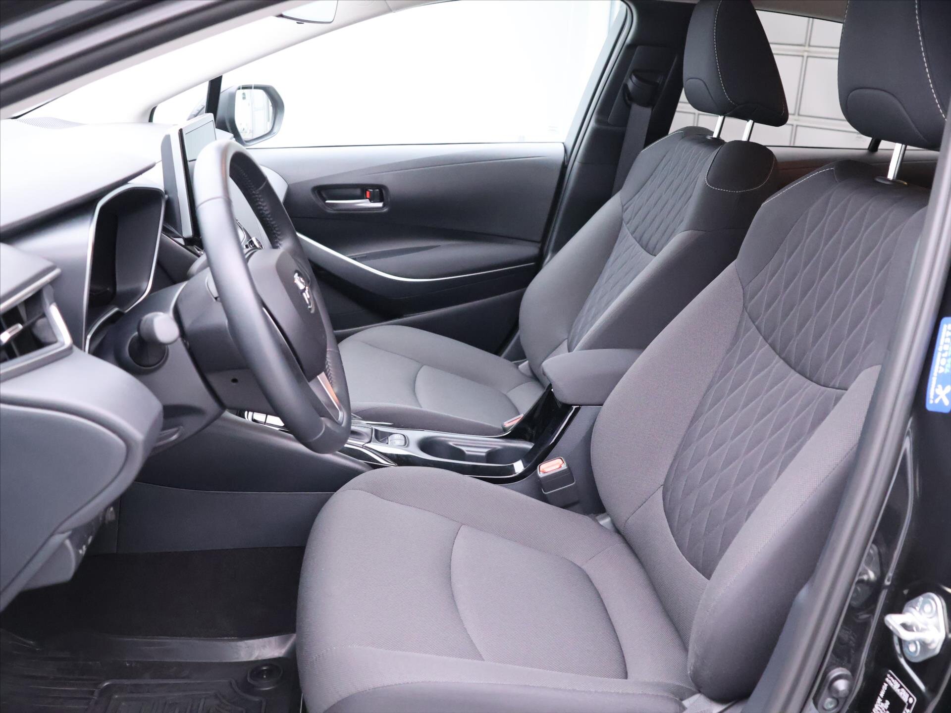 Toyota Corolla Sedan 1,5 l 92 kw