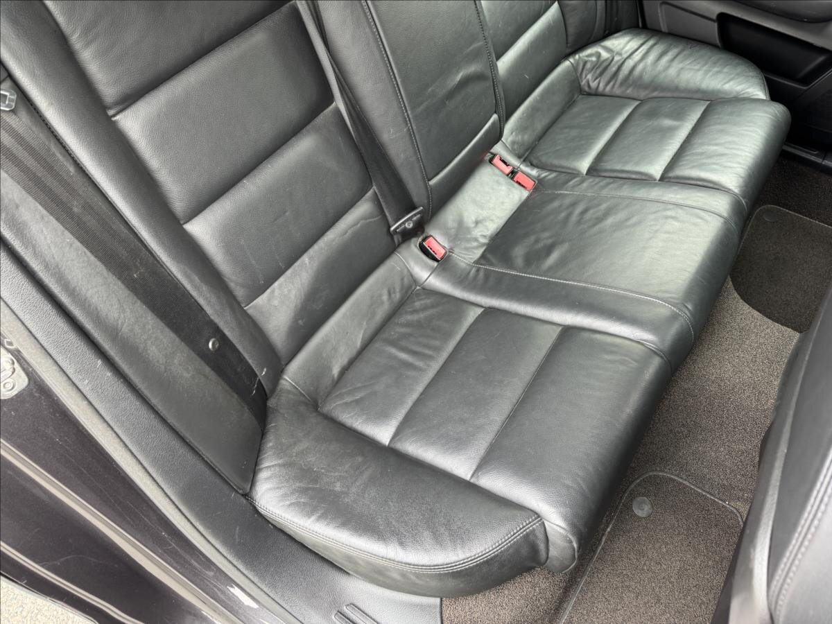 Audi A6 Allroad Kombi 3,0 l 171 kw