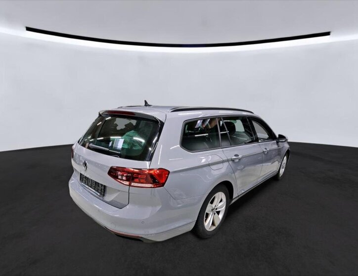 Volkswagen Passat Kombi 2,0 l 90 kw