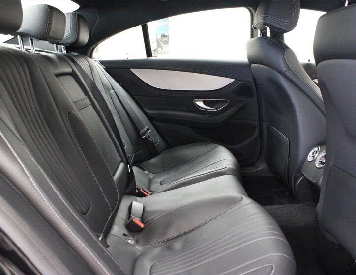 Mercedes-Benz CLS 13