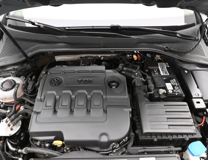 Volkswagen Golf Kombi 1,6 l 85 kw