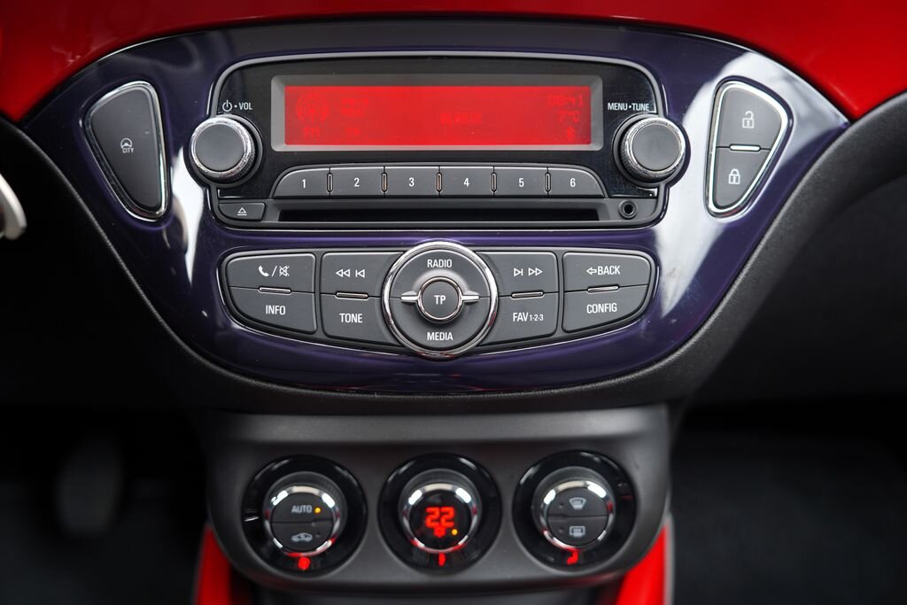 Opel Adam Hatchback 1,4 l 64 kw