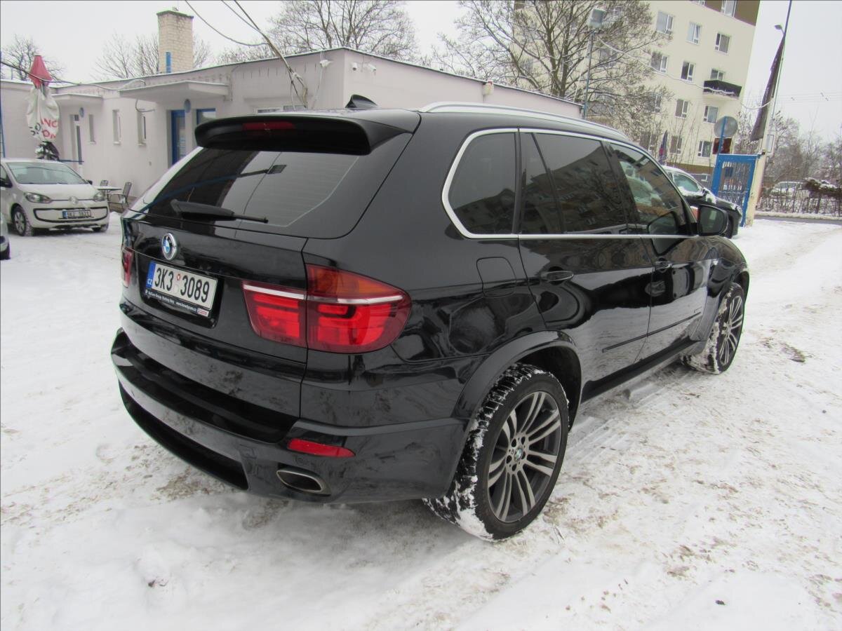 BMW X5 Kombi 3,0 l 225 kw
