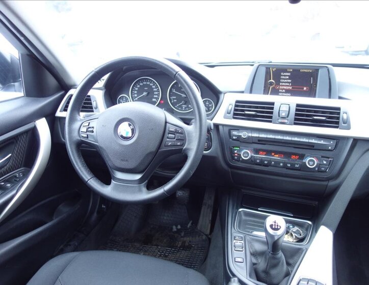 BMW Řada 3 Sedan 2,0 l 105 kw