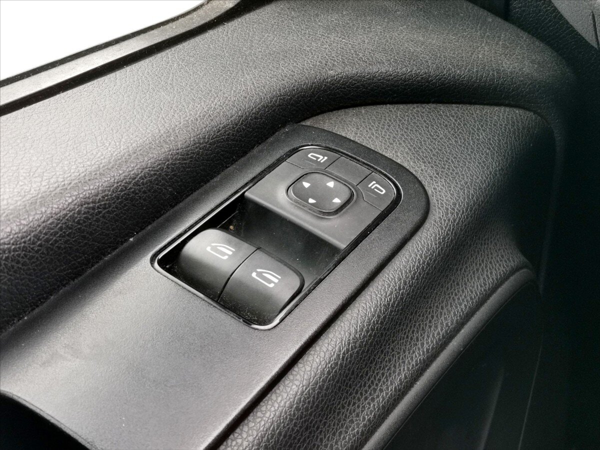 Mercedes-Benz Sprinter Valník 3,0 l 140 kw