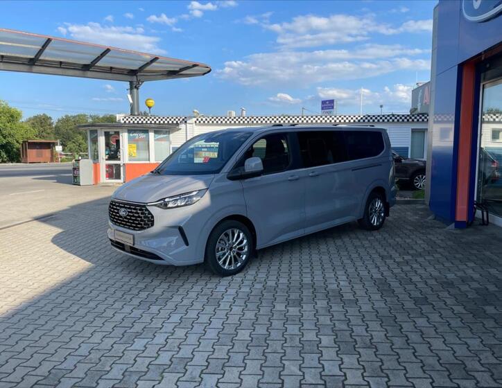 Ford Tourneo Custom Kombi 2,0 l 125 kw
