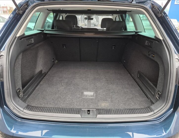 Volkswagen Passat Kombi 2,0 l 110 kw