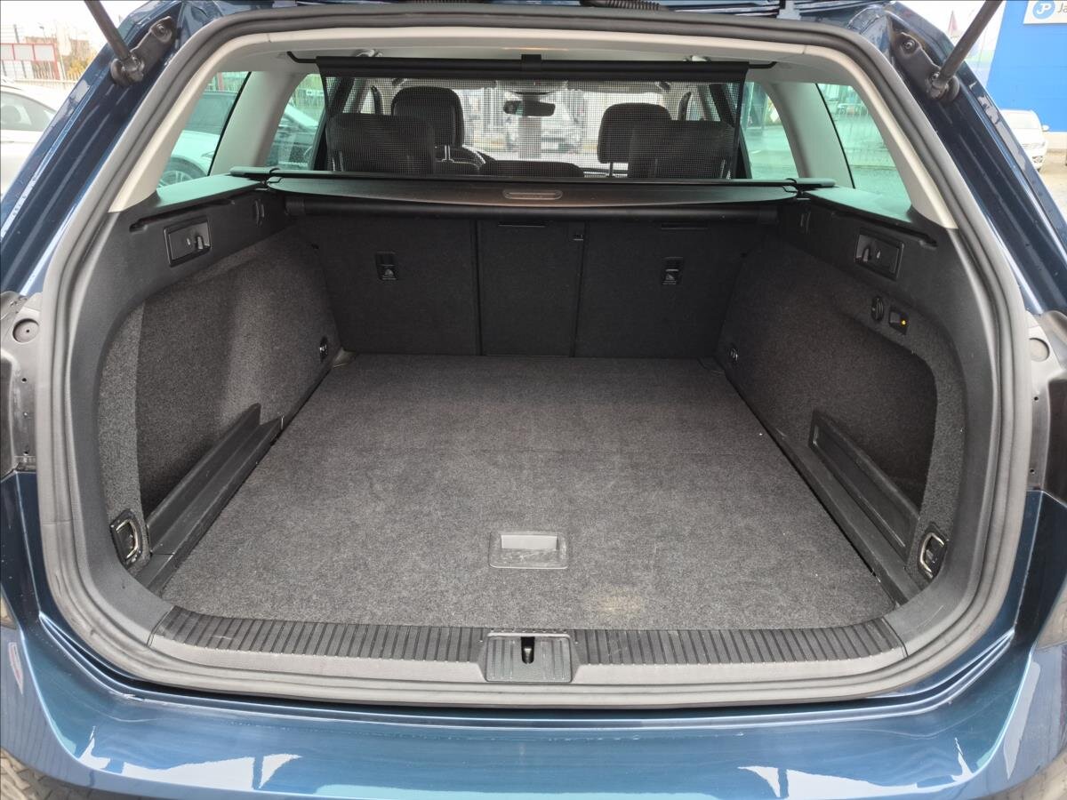 Volkswagen Passat Kombi 2,0 l 110 kw